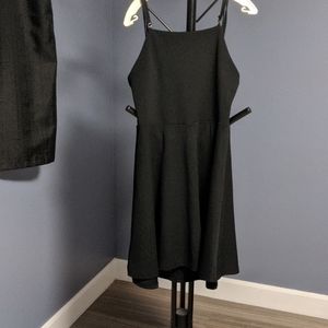 Black dress, open back